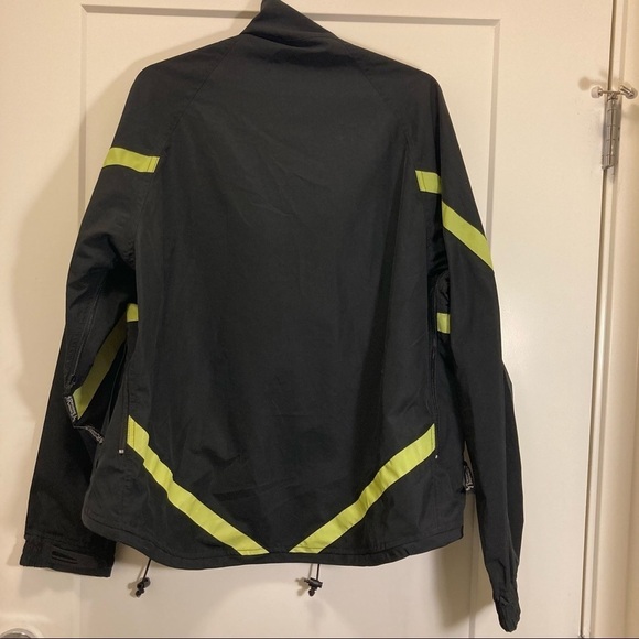 THE RUNNING  ROOM Sz S Reflective Band High Low Hem Light Jacket Unisex - Picture 7 of 7